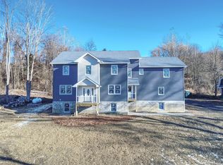 686 Depot Hill Rd, Poughquag, NY 12570