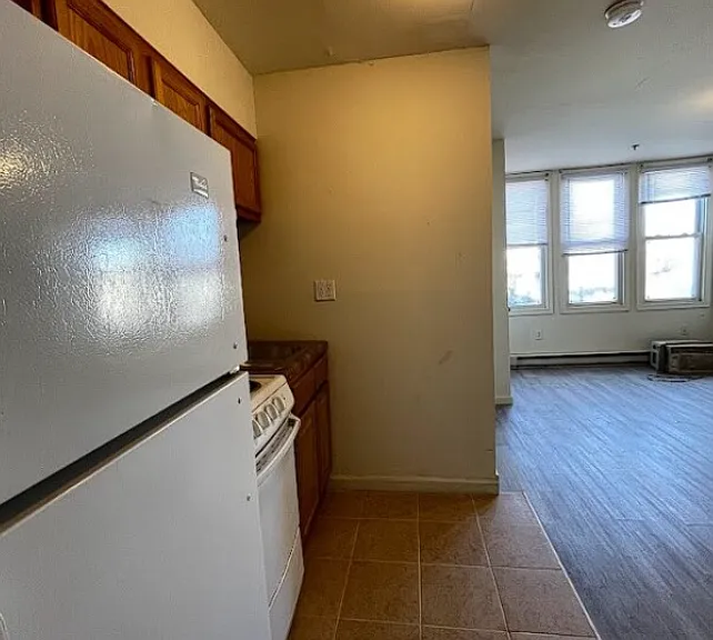 317 S 60th St — Photo 5