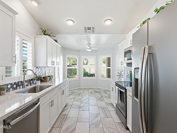 4th image of 8340 W TARO Lane