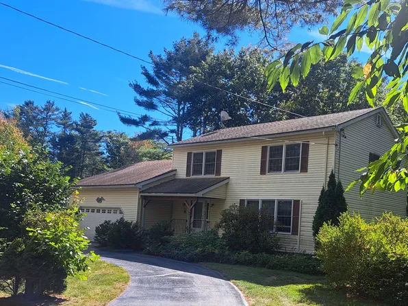 6 Brookside Drive, Topsham, ME 04086