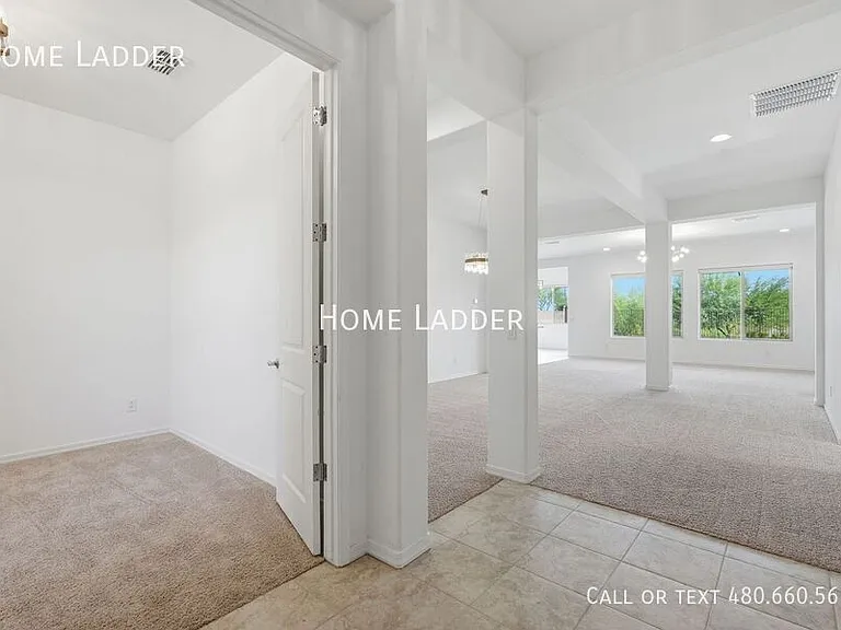10812 E Tesla Ave — Photo 6