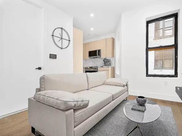 6 Avenue B #6, New York, NY 10009