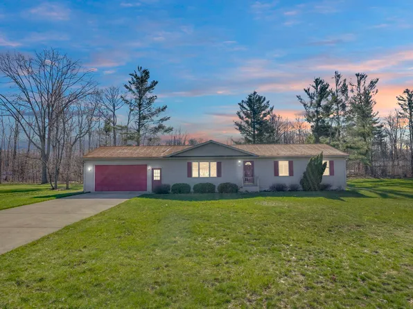 515 S Gladwin St, Lake City, MI 49651