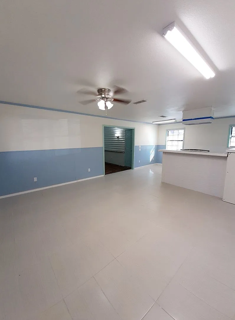 Quaint 3 bedroom, 1.5 bath in Euless — Photo 4