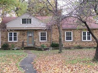 1441 W Melrose Dr, Westlake, OH