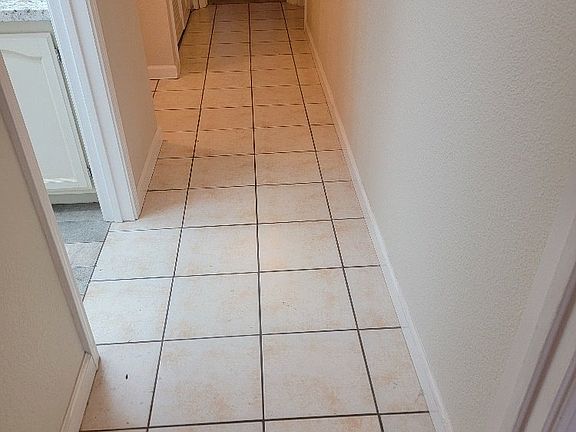 4th image of 199 Bittercreek Dr