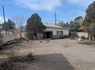 3204 Harrelson St, Las Cruces, NM 88005
