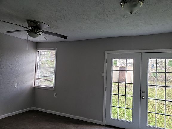 5th image of 5165 Parkview Dr