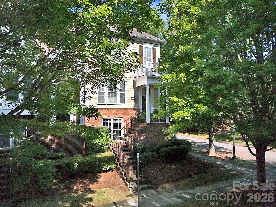 1st image of 927 Lyndley Dr