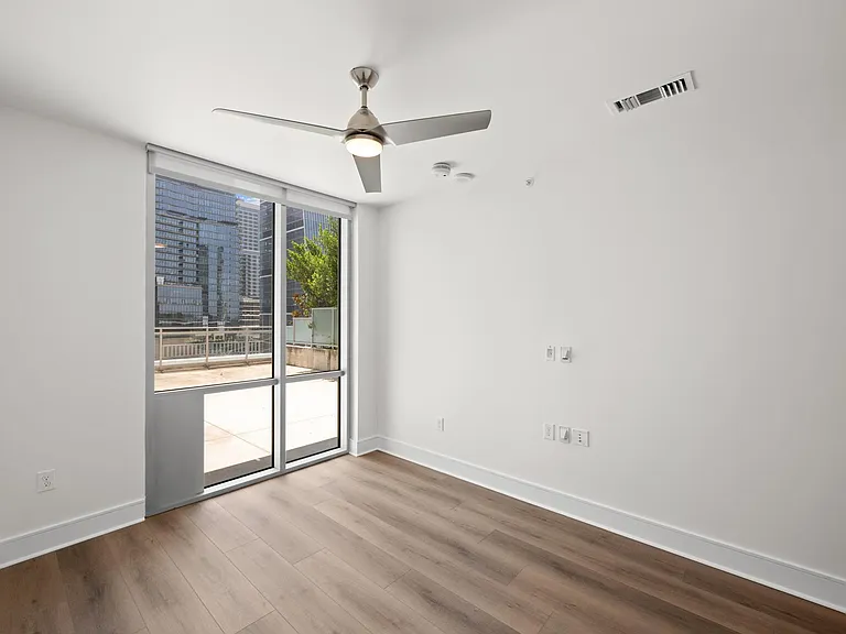 222 West Ave #1007 — Photo 14