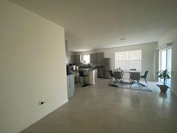 3rd image of 2527 Sandy Creek Ln