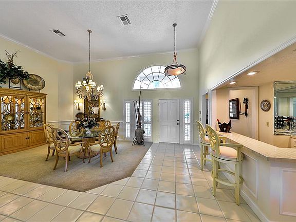 4th image of 2446 Sweetwater Country Club Dr