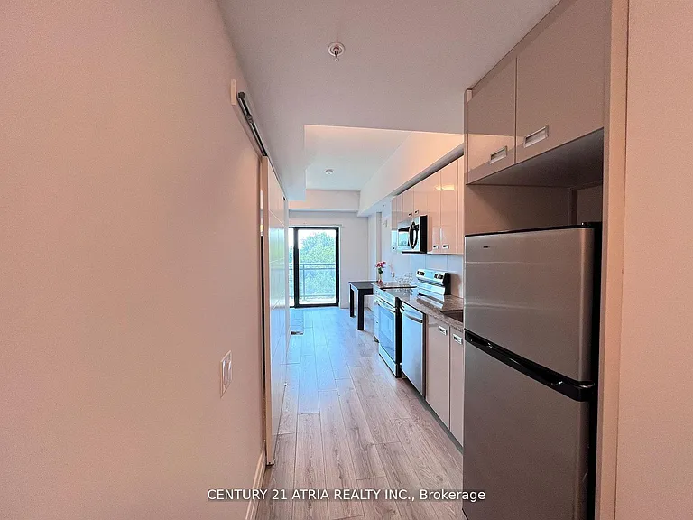 652 Princess St #411 — Photo 4