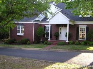 1 Queens Row St, Hot Springs, AR 71901