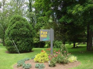 3 Green Briar Ln #3, Ridgefield, CT 06877