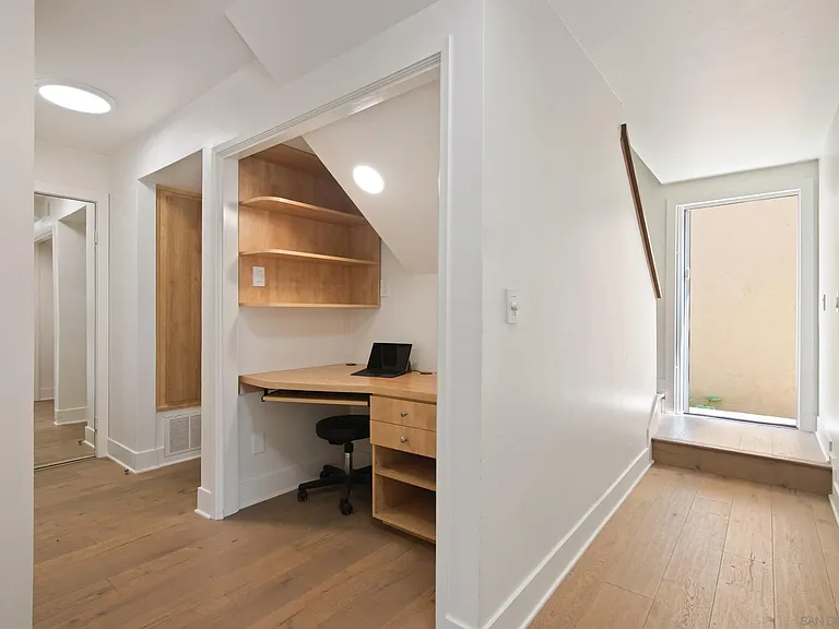 2452 Azure Coast Dr — Photo 28