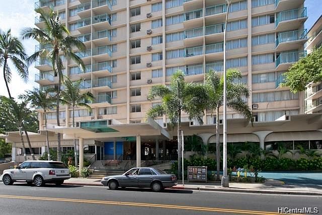 1st image of 444 Kanekapolei St #903
