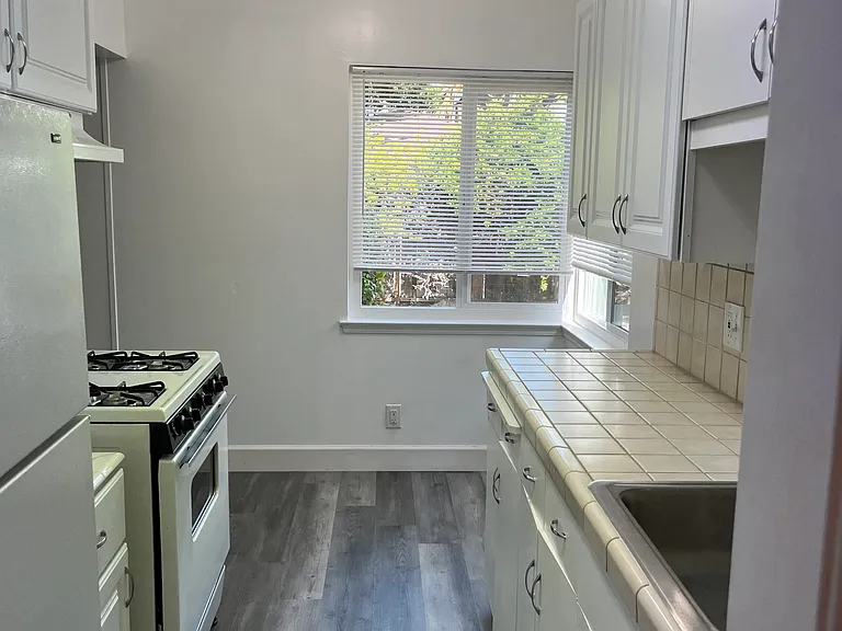162 Church St #1 — Photo 6