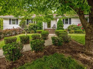 19 Cameo Rd, Braintree, MA 02184