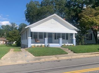 305 W Church St, Wakefield, VA 23888