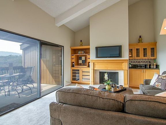 4th image of 3364 La Mesa Dr APT 11