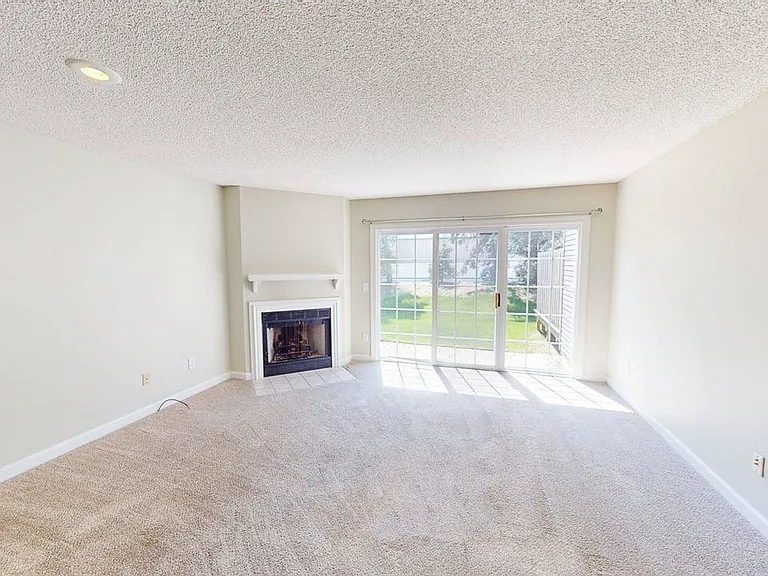2059 Coleman Dr — Photo 9