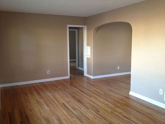 3rd image of 2333 S 47th St