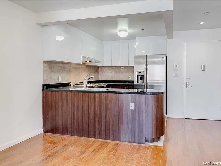 13646 41st Ave #2A — Photo 3