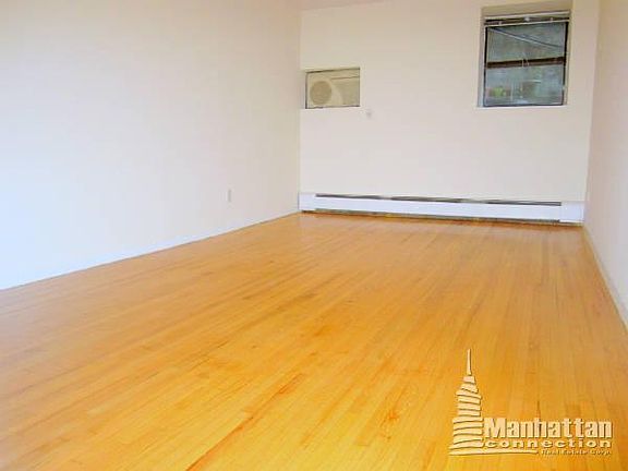 5th image of 365 W 52nd St APT 1C