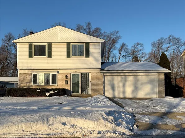 11477 Aspen Dr, Plymouth, MI 48170
