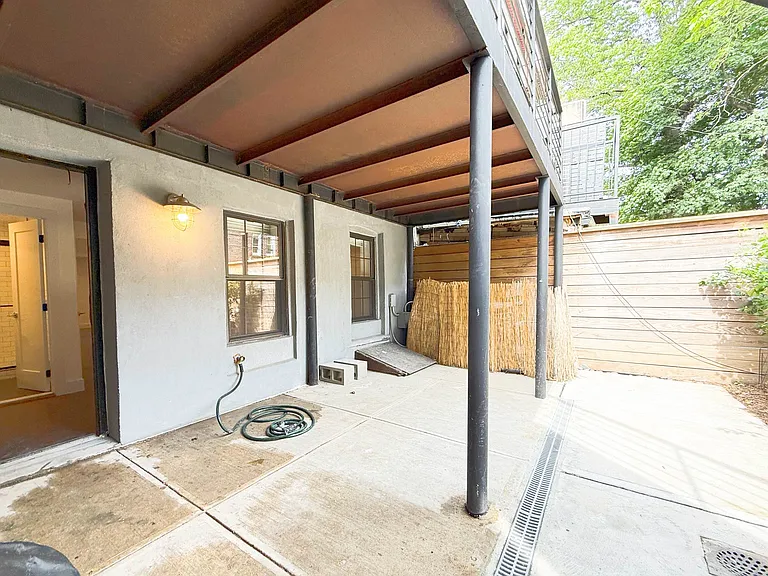 316 Halsey St #1 — Photo 16