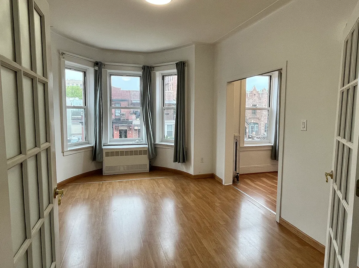 Building Photo - 36 Gelston Ave #2
