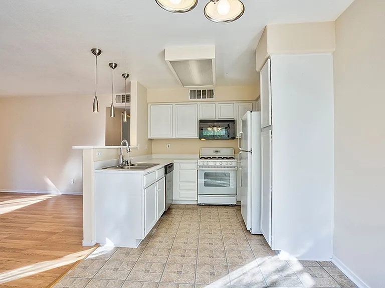 3035 Casey Dr #201 — Photo 19