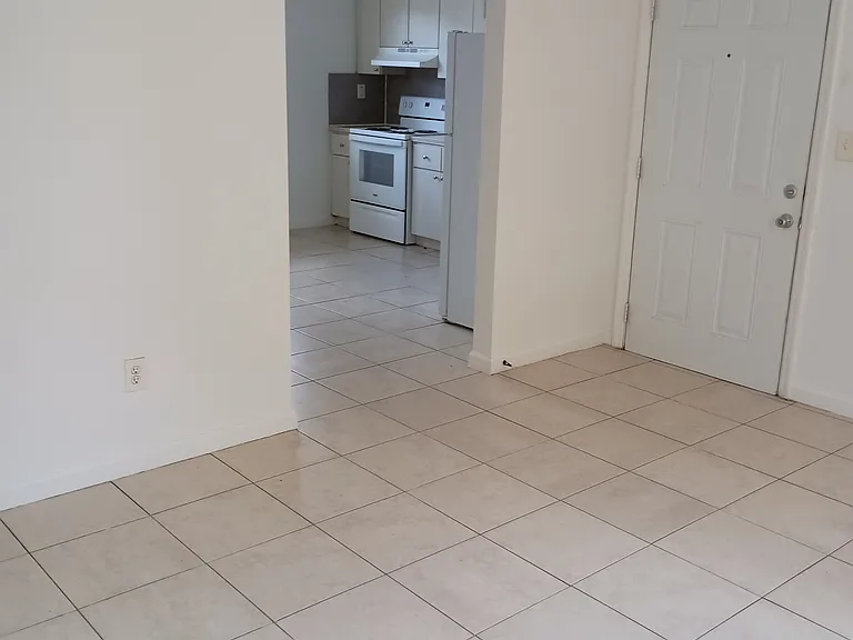11925 NE 12th Ct #1 — Photo 12