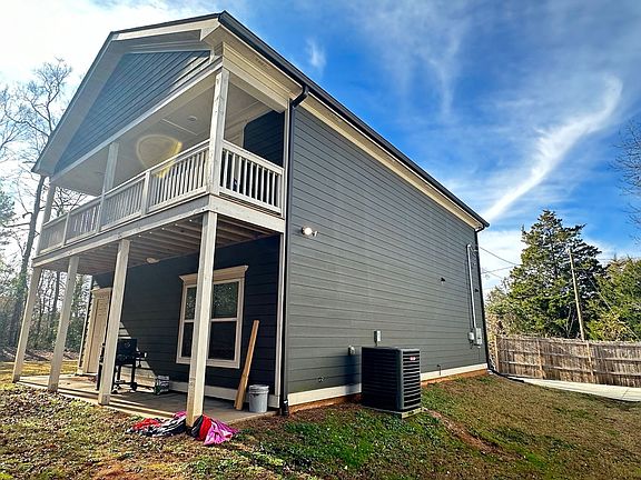 5th image of 192 Marlin St