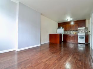 6416 Myrtle Ave #2RR, Ridgewood, NY 11385