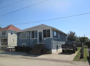 48 A B St, Hull, MA 02045