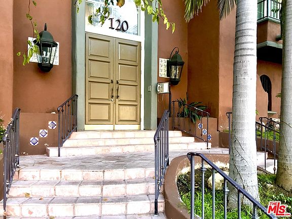2nd image of 7120 La Tijera Blvd APT B202
