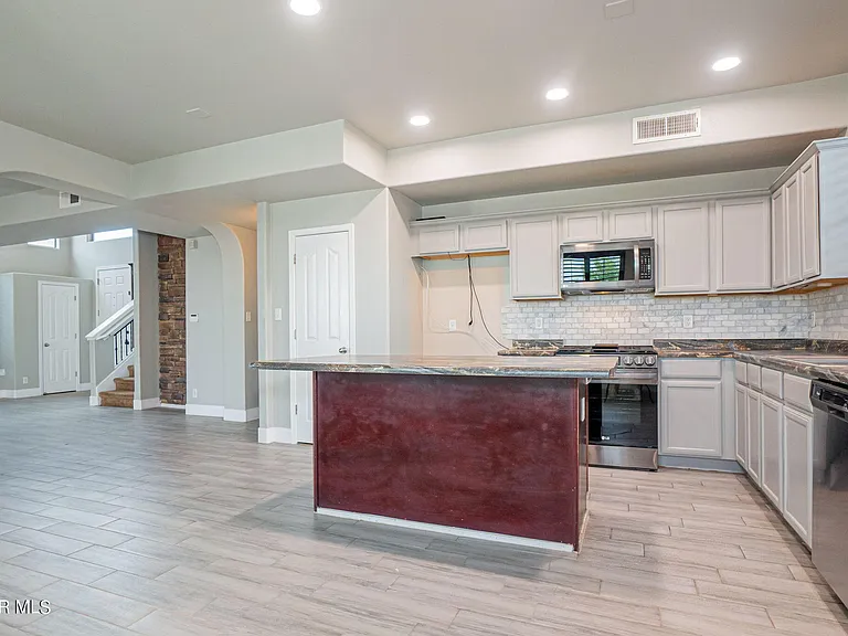 13292 Emerald Isle St — Photo 6
