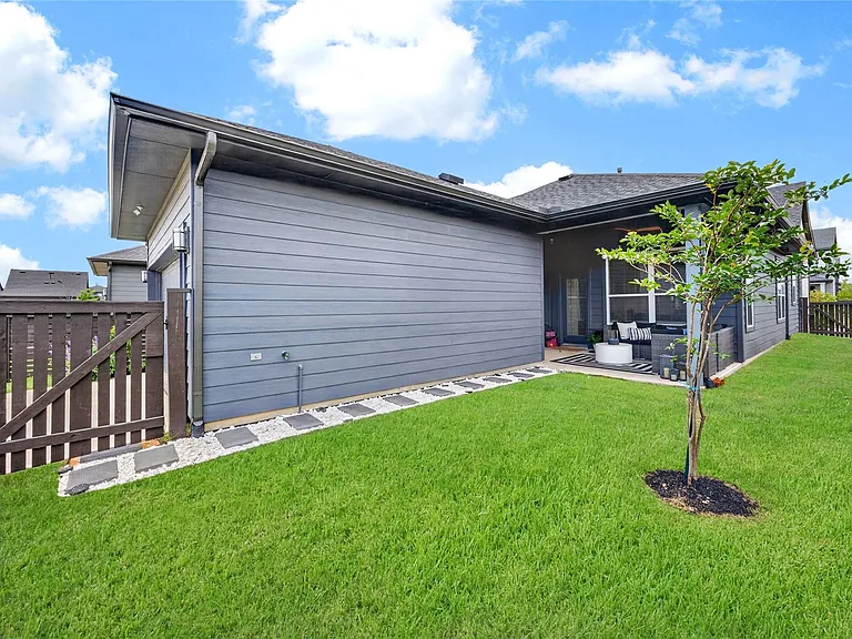 18403 Vivacious Ln — Photo 29