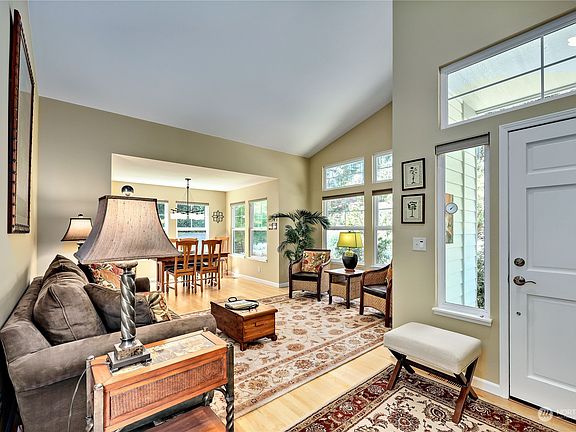 5th image of 6962 Barnard Way NW