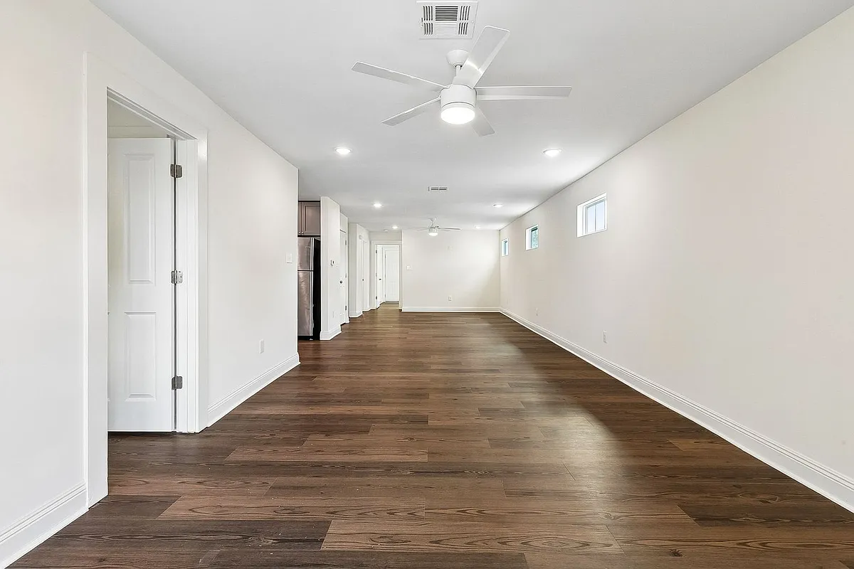 Building Photo - 2239 Saint Andrew St