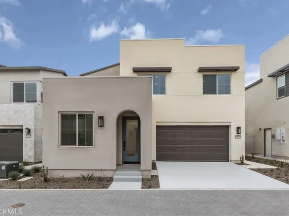 3443 E Moonstone Dr, Ontario, CA 91761