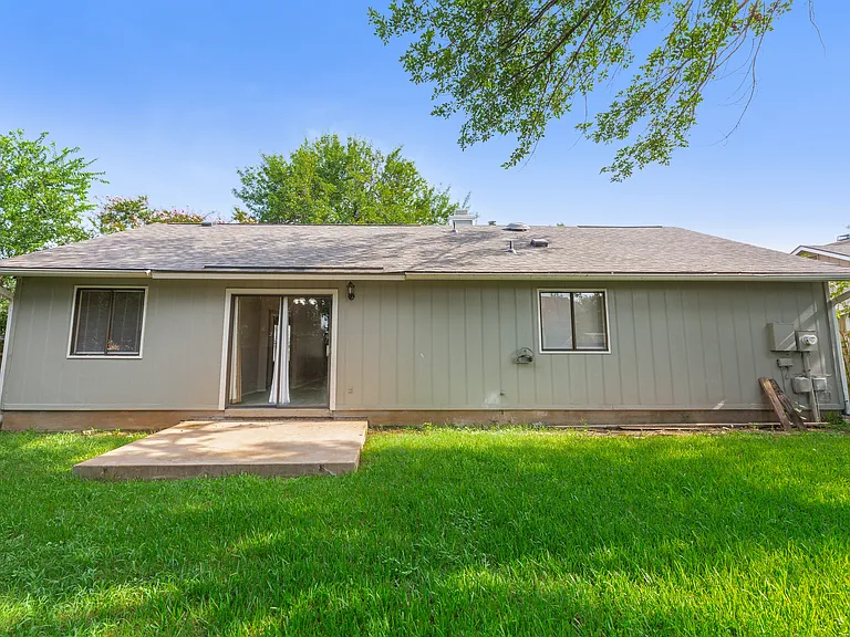 1808 Prairie Star Ln — Photo 24