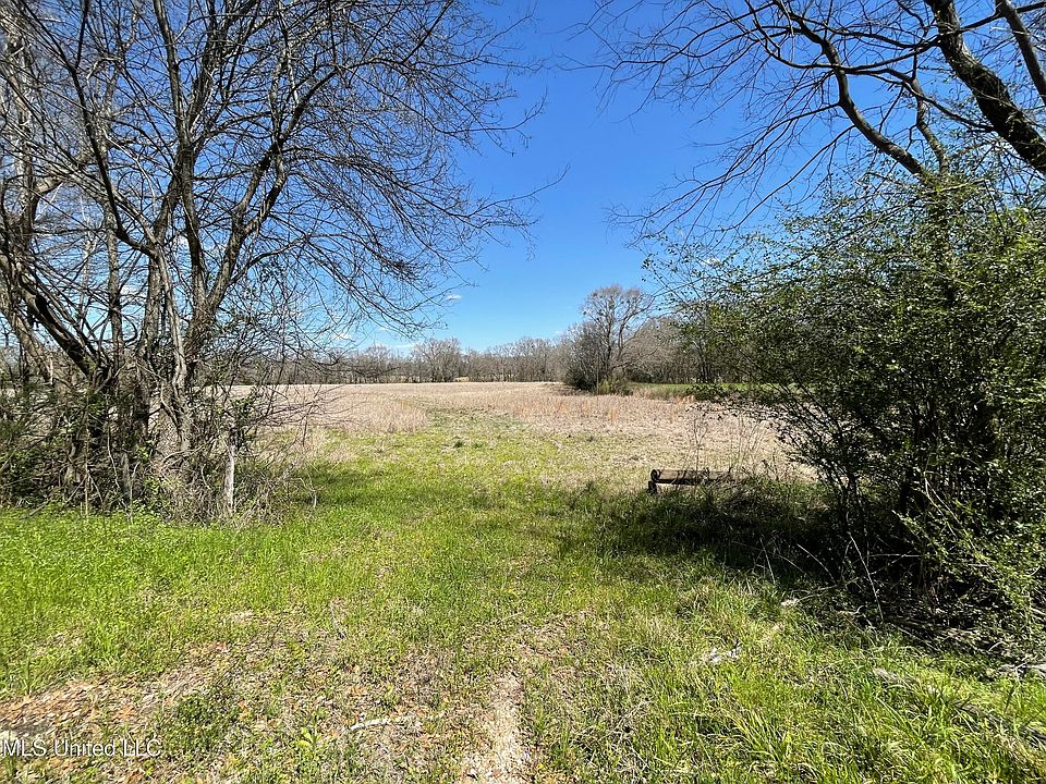 2nd image of Channel Creek Rd