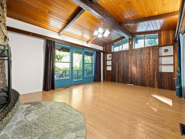 4 bedroom rental in Coquitlam — photo 33