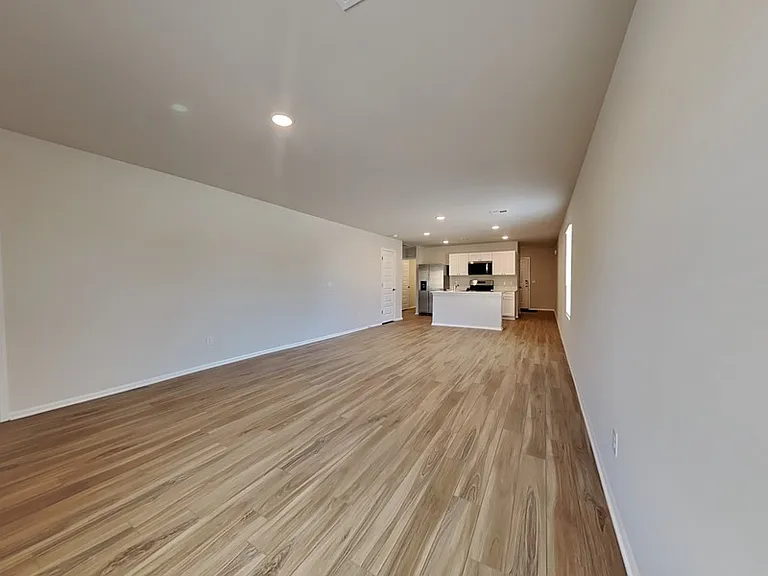 501 Saint Charles Pl — Photo 3