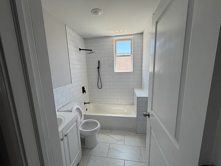 78 Pamrapo Ave #3 — Photo 6