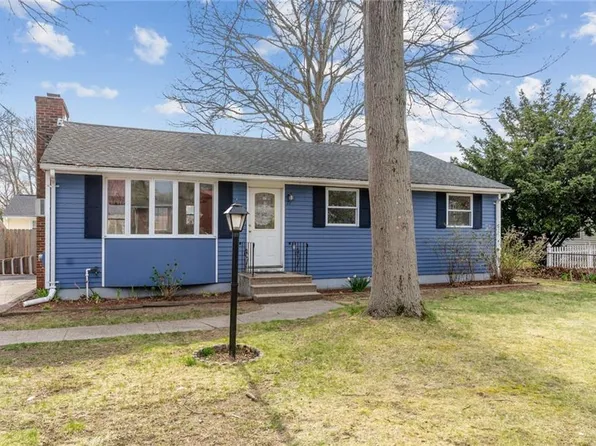 71 Tampa Ave, Warwick, RI 02889