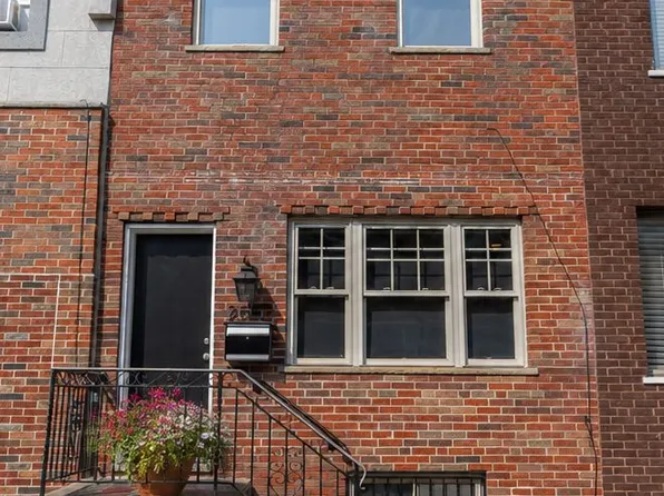 2552 S Sartain St, Philadelphia, PA 19148
